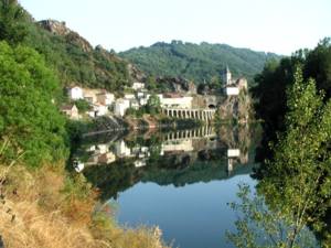 le village, vu du camping (cliquez dessus pour agrandir)